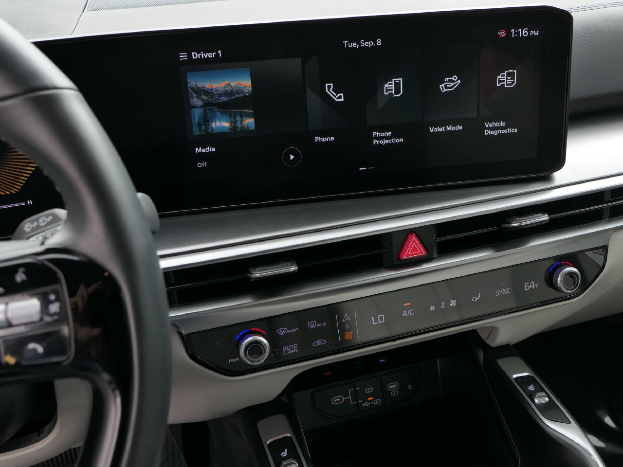 Certified 2026 Kia Sorento S FWD image 18
