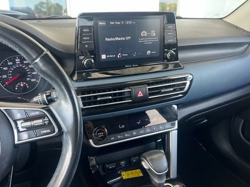 Used 2023 Kia Seltos S FWD image 14