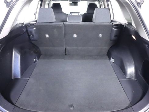 Used 2021 Toyota RAV4 LE image 30