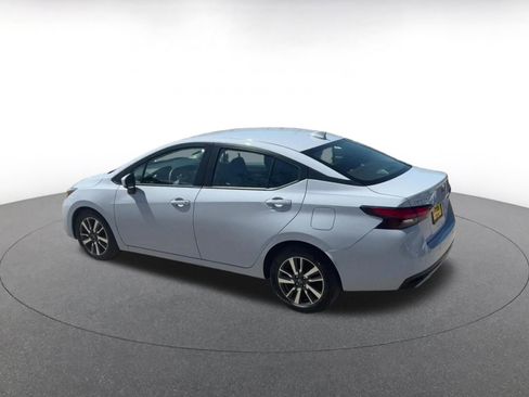 Used 2025 Nissan Versa SV image 10