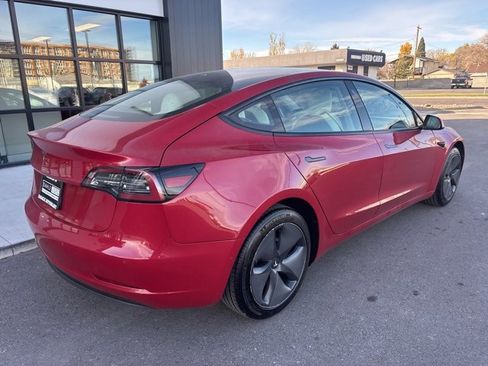 Used 2021 Tesla Model 3 Standard Range Plus image 10