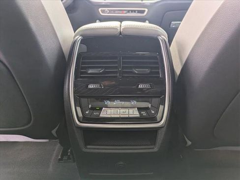 Used 2025 BMW X6 M60i w/ Climate Comfort Package image 17