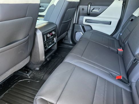 New 2026 GMC Hummer EV 4x4 Crew Cab image 12