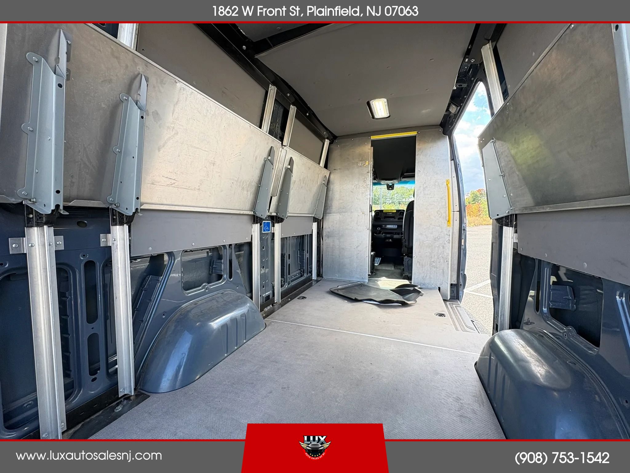 Used 2019 Mercedes-Benz Sprinter 144 image 15