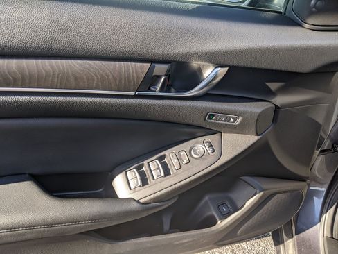 Used 2021 Honda Accord EX-L image 14