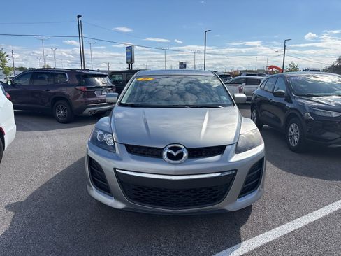 Used 2010 MAZDA CX-7 i Sport w/ Convenience Pkg FWD image 2