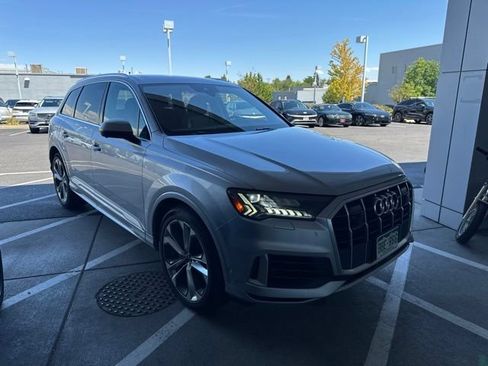 Used 2020 Audi Q7 3.0T Prestige w/ Prestige Package AWD/4WD image 2