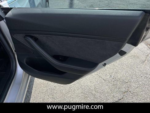 Used 2017 Tesla Model 3 Long Range image 16