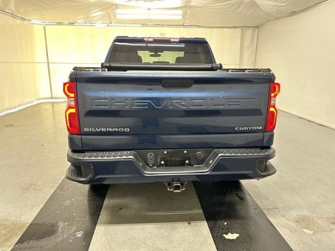 Used 2019 Chevrolet Silverado 1500 Custom w/ Custom Value Package AWD/4WD image 20