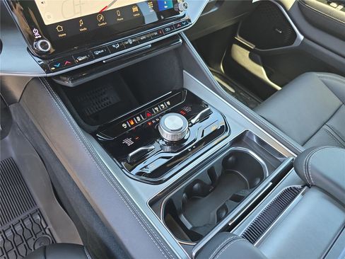 New 2026 Jeep Grand Wagoneer Limited AWD/4WD image 29