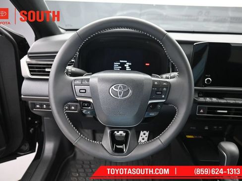 Used 2026 Toyota Camry SE FWD image 21
