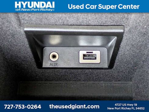 Used 2015 Volvo XC60 T6 Platinum image 29