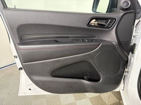 Used 2024 Dodge Durango GT RWD image 12