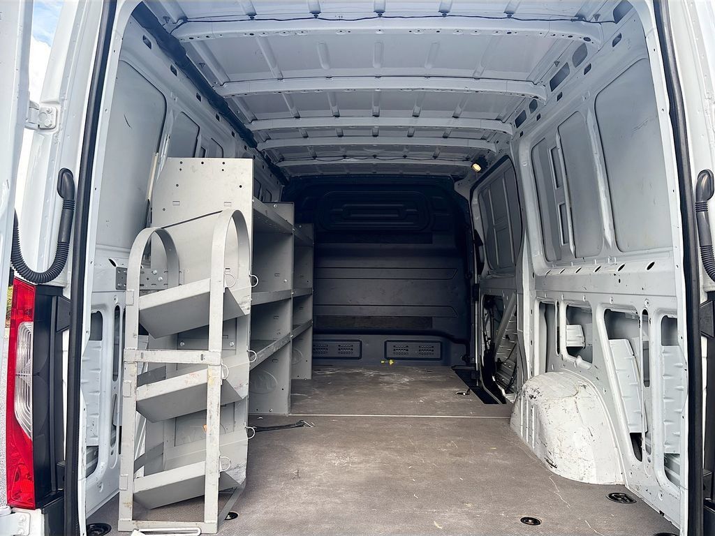 Used 2021 Mercedes-Benz Sprinter 1500 image 36