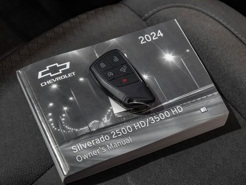 Used 2024 Chevrolet Silverado 2500 Custom w/ Custom Value Package image 64