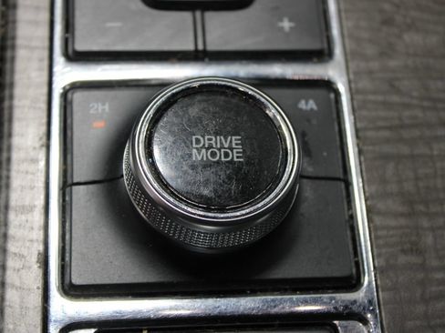 Used 2020 Ford Expedition Limited AWD/4WD image 32