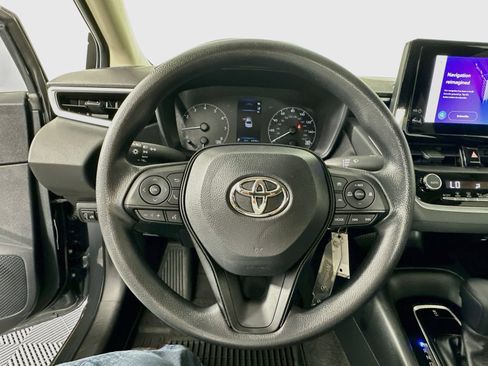Used 2023 Toyota Corolla LE FWD image 12