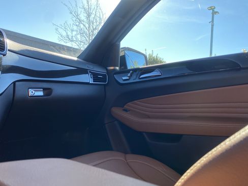 Used 2018 Mercedes-Benz GLE 43 AMG AMG 43 image 19