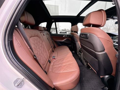 Certified 2023 BMW X5 xDrive40i w/ Luxury Seating Package image 29