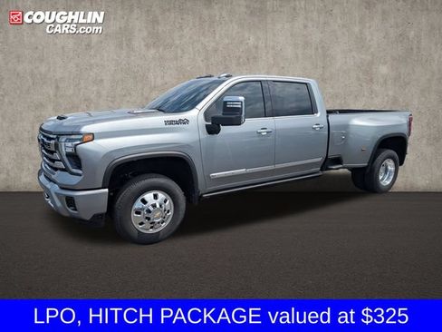 Used 2024 Chevrolet Silverado 3500 High Country w/ High Country Premium Package AWD/4WD image 6