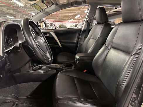 Used 2018 Toyota RAV4 XLE image 17