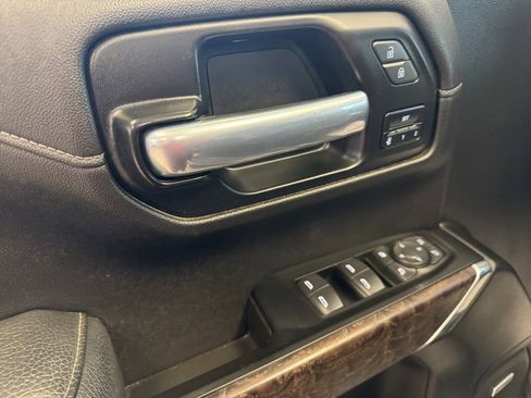 Used 2022 GMC Sierra 1500 Denali AWD/4WD image 11