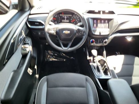 Used 2023 Chevrolet TrailBlazer LT FWD image 22