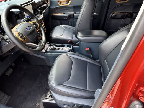 Used 2024 Ford Maverick Lariat w/ Black Appearance Package FWD image 21