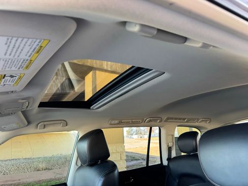 Used 2019 Nissan Armada Platinum w/ Captain's Chairs Package image 17