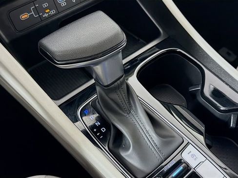 Certified 2025 Hyundai Tucson SEL image 18