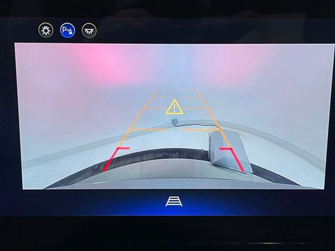 Used 2026 Chevrolet Equinox LT w/ Convenience Package II image 4