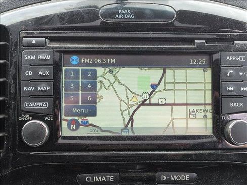 Used 2014 Nissan Juke SL image 11