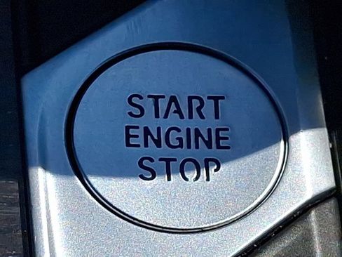 Used 2021 BMW 330i xDrive Sedan w/ Convenience Package image 25