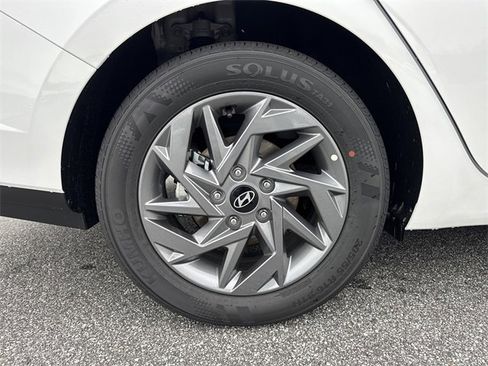 New 2026 Hyundai Elantra Blue image 17