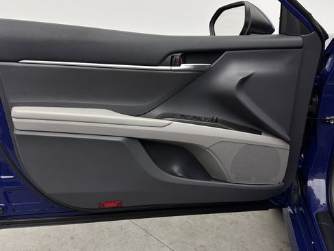 Used 2023 Toyota Camry LE image 10