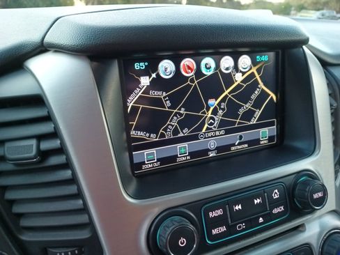 Used 2019 GMC Yukon XL SLT w/ Open Road Package image 14