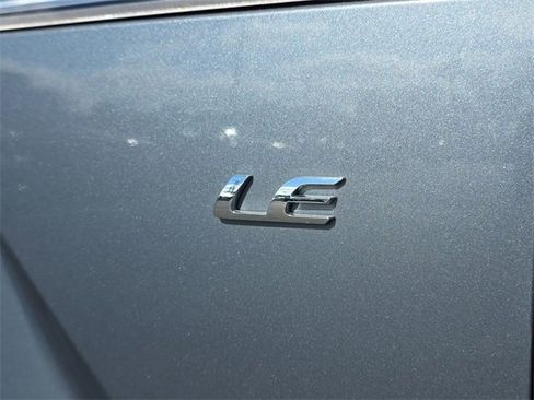 Used 2023 Toyota Corolla Cross LE image 13