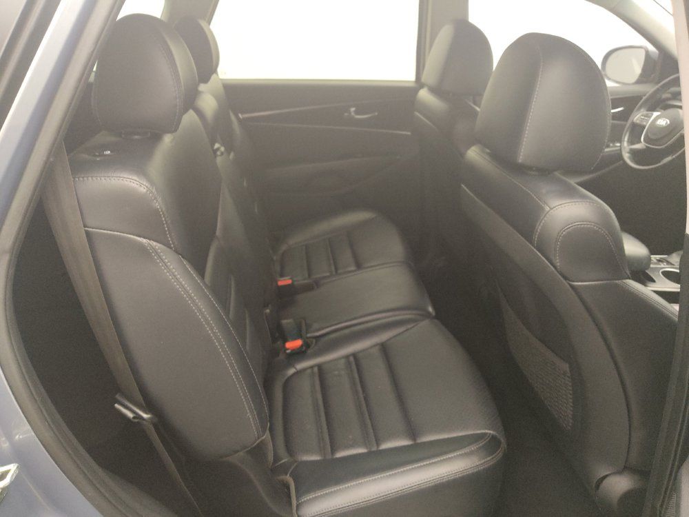 Used 2020 Kia Sorento EX FWD image 19