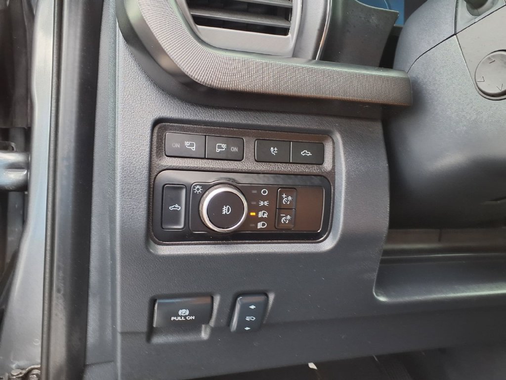 Used 2024 Ford F250 Platinum AWD/4WD image 27