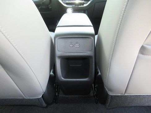 Used 2024 Buick Envista Avenir FWD image 34