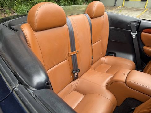 Used 2005 Lexus SC 430 Convertible RWD image 33