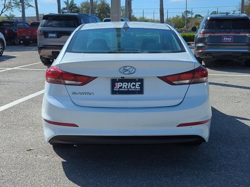 Used 2017 Hyundai Elantra SE image 6