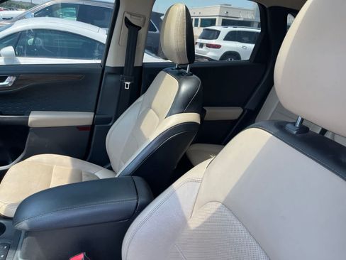Used 2020 Ford Escape Titanium AWD/4WD image 26
