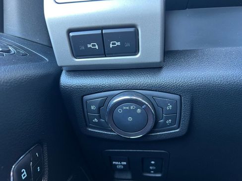 Used 2019 Ford F150 Lariat w/ Equipment Group 502A Luxury image 29