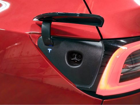 Used 2021 Tesla Model Y Long Range image 5