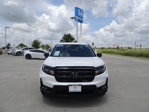 Certified 2024 Honda Ridgeline Sport image 2