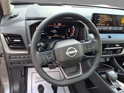 Certified 2026 Nissan Rogue Platinum w/ Platinum Premium Package AWD/4WD image 23