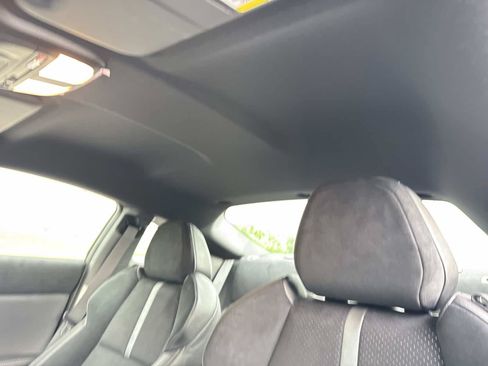 Used 2026 Toyota GR86 Premium w/ ALL Weather Mat Package (TMS) RWD image 4