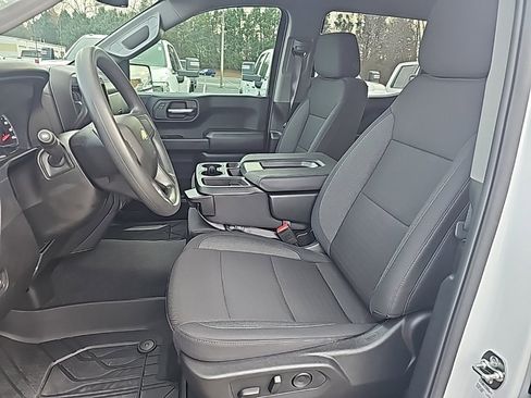 Certified 2025 Chevrolet Silverado 1500 Custom image 11