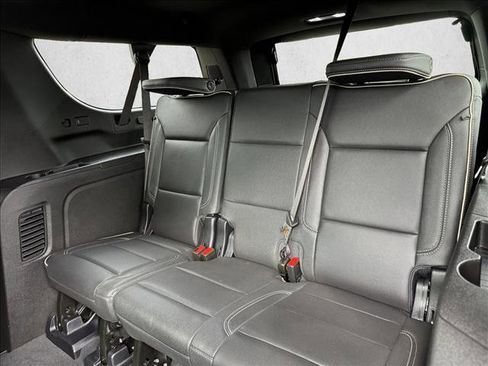 Used 2025 GMC Yukon XL Elevation w/ Elevation Premium Package AWD/4WD image 19